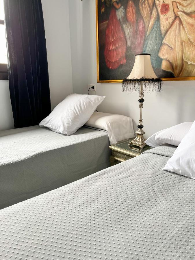 קרמונה Hostal Servilia מראה חיצוני תמונה