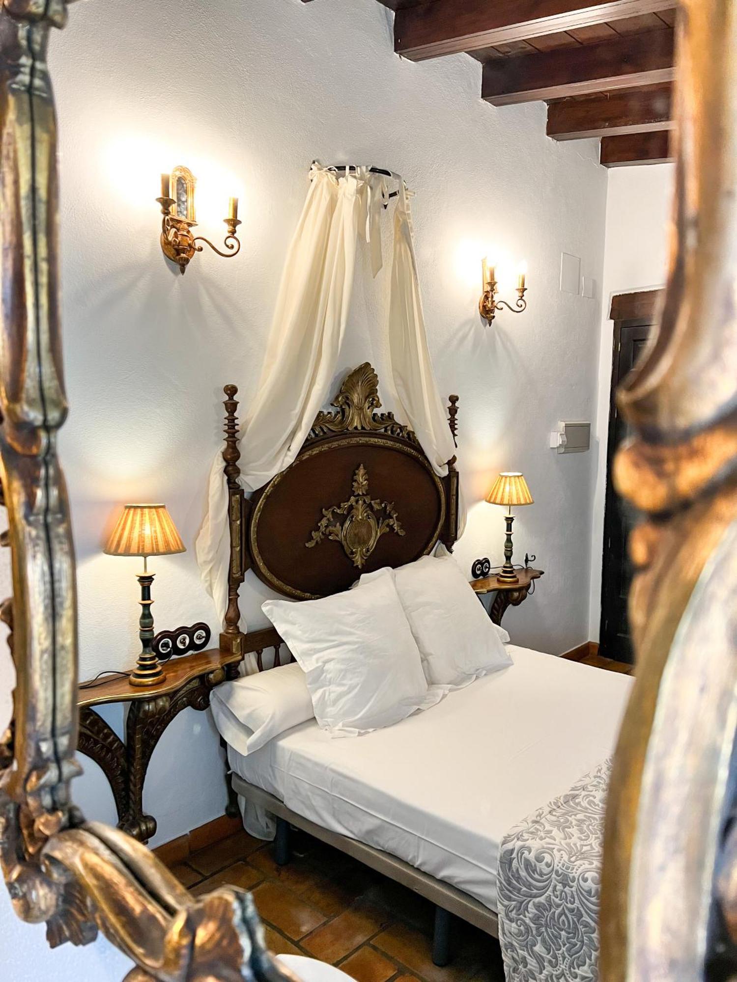 קרמונה Hostal Servilia מראה חיצוני תמונה