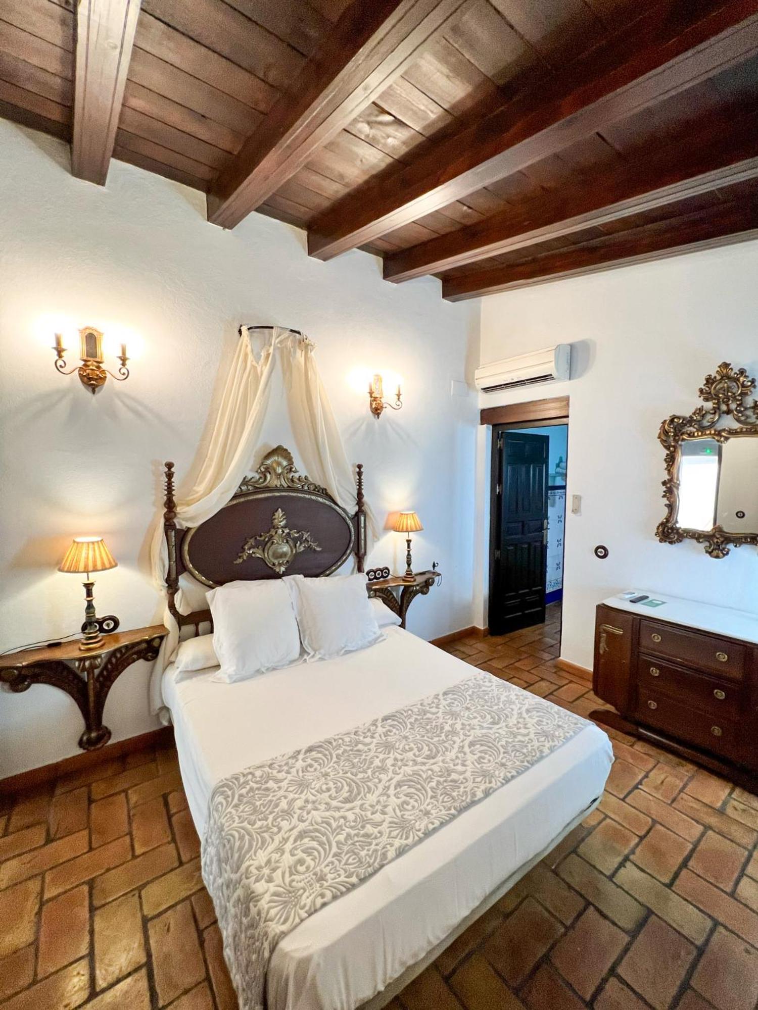 קרמונה Hostal Servilia מראה חיצוני תמונה