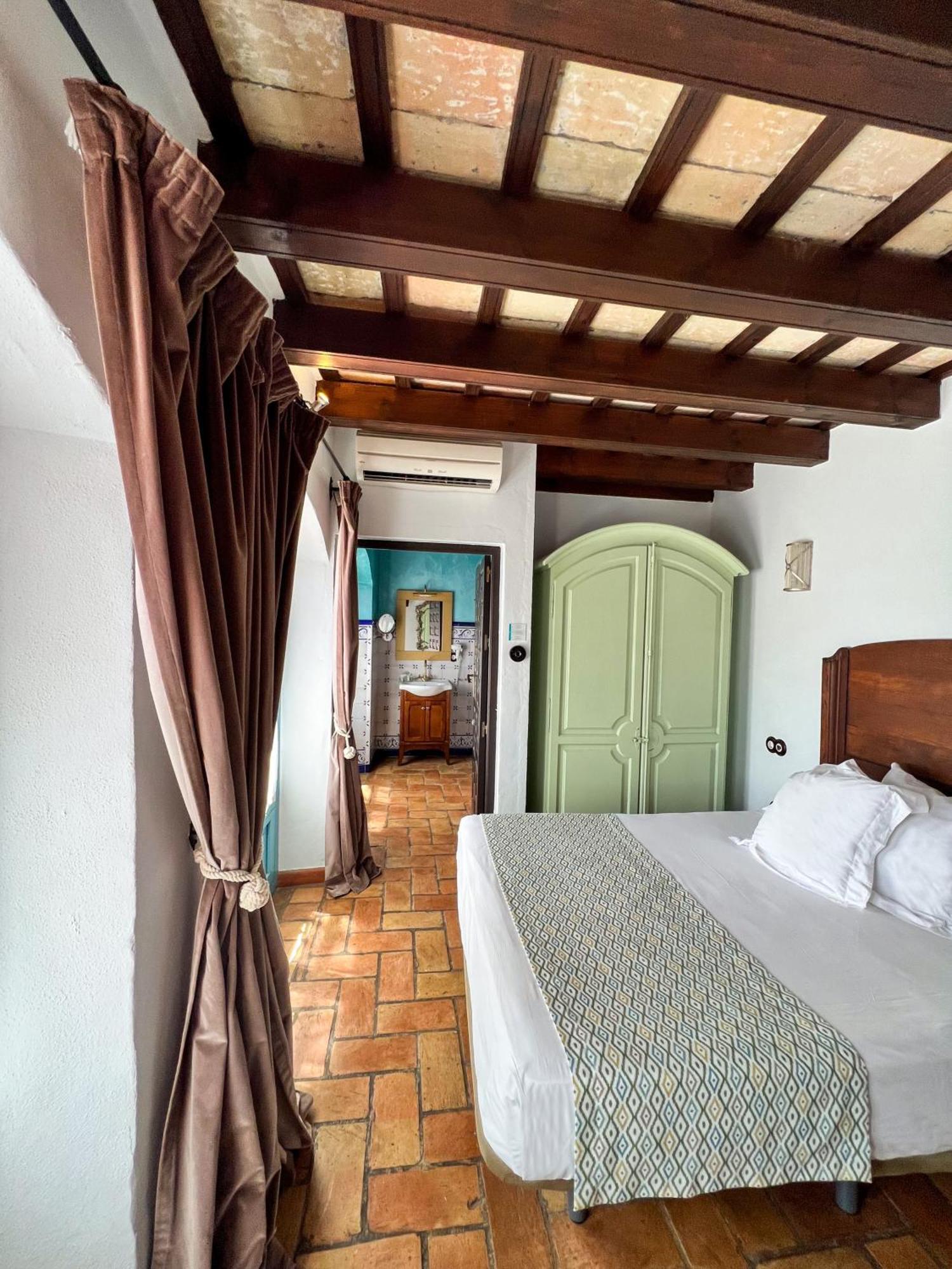 קרמונה Hostal Servilia מראה חיצוני תמונה