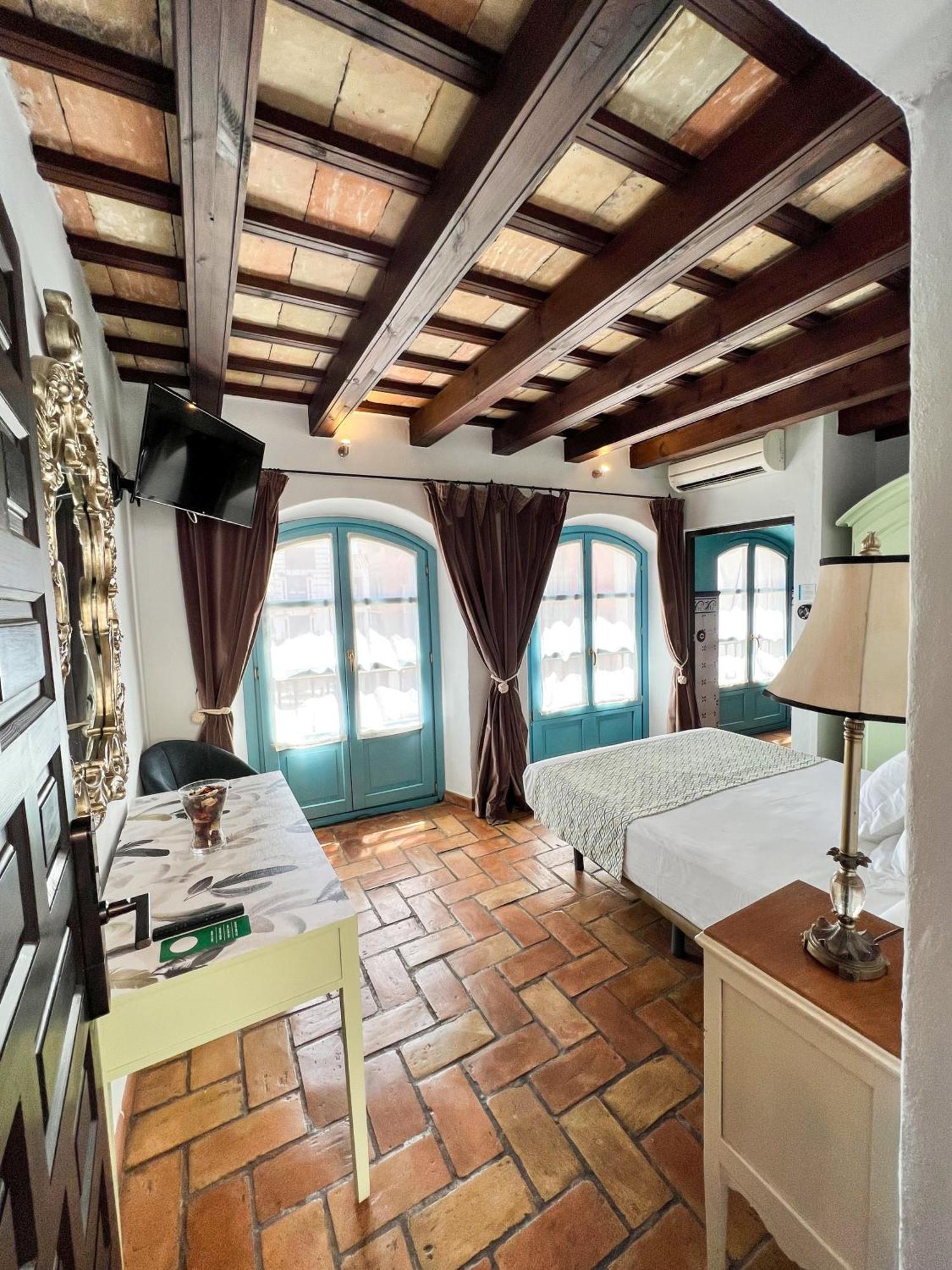 קרמונה Hostal Servilia מראה חיצוני תמונה