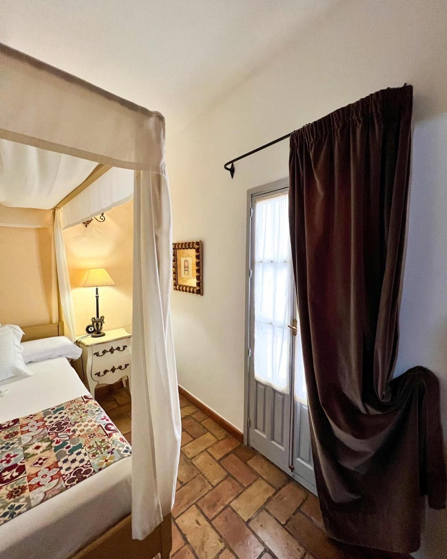 קרמונה Hostal Servilia מראה חיצוני תמונה