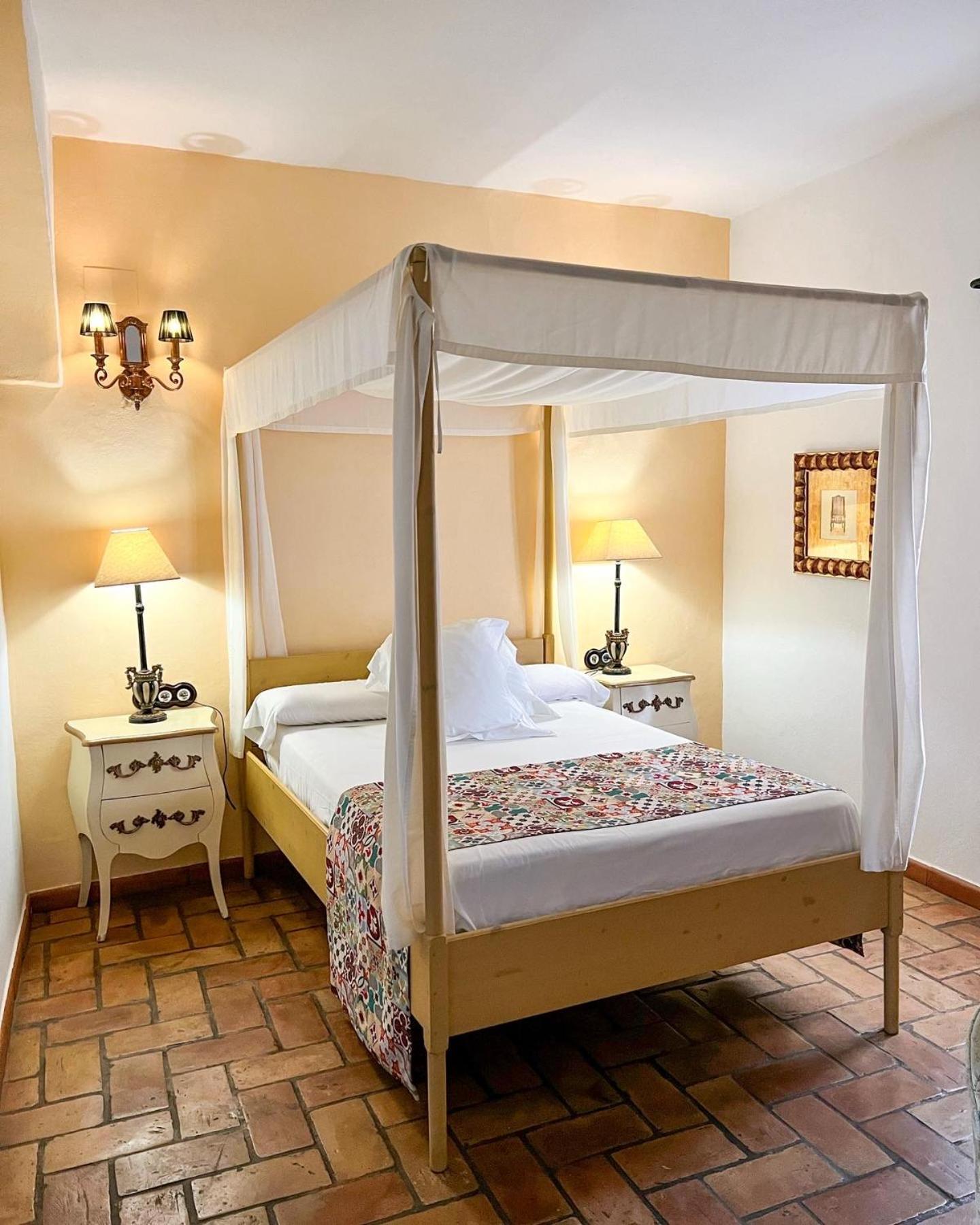 קרמונה Hostal Servilia מראה חיצוני תמונה